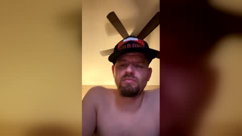 ty_barrett94642677 online show from February 10, 4:37 am