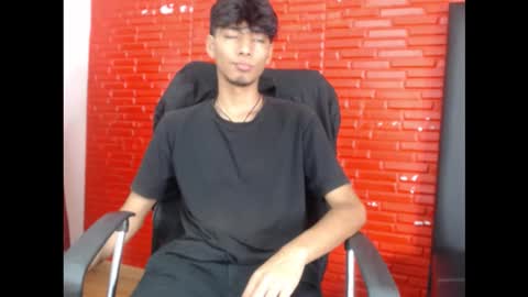Snapshot of tyler_wolf_1 chatting on October 8, 11:49 am tyler_wolf_1 online show from October 8, 11:49 am
