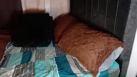 tyra_stone1 online show from February 20, 9:09 pm