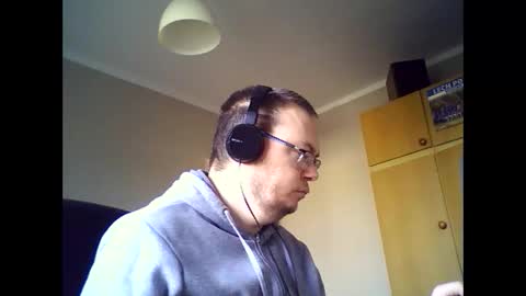 tyradi1991 online show from December 18, 12:07 pm