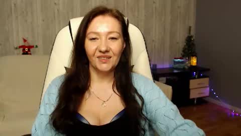Snapshot of tyramories chatting on December 19, 12:23 pm tyramories online show from December 19, 12:23 pm