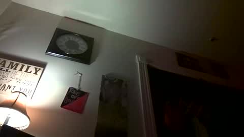 Snapshot of tywinn68 chatting on October 15, 3:21 am tywinn68 online show from October 15, 3:21 am