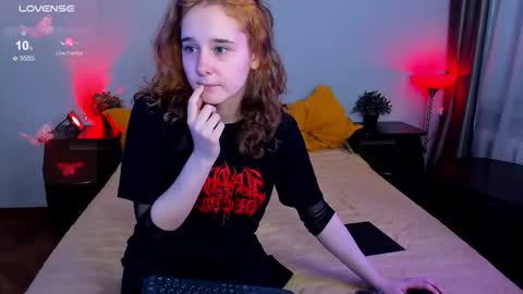 Snapshot of uco_mon chatting on October 11, 4:43 pm Uco online show from October 11, 4:43 pm