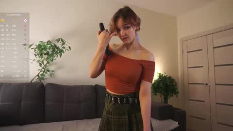 Lili online show from February 1, 7:11 pm