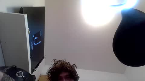 Snapshot of ukfitboy81 chatting on October 19, 12:59 am ukfitboy81 online show from October 19, 12:59 am