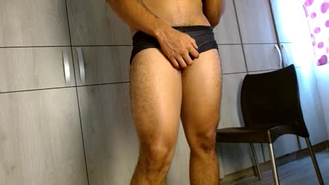 Snapshot of ulisess15 chatting on October 10, 2:45 pm Felipe model independent online show from October 10, 2:45 pm