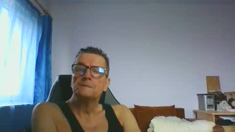 ulmeni4 online show from December 20, 7:59 am