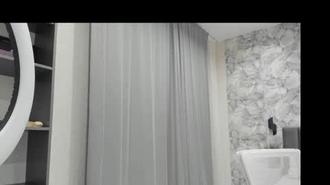 Melena online show from November 11, 1:08 am