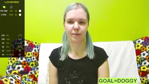 Snapshot of ultra_meow chatting on January 30, 7:18 am Roxy online show from January 30, 7:18 am