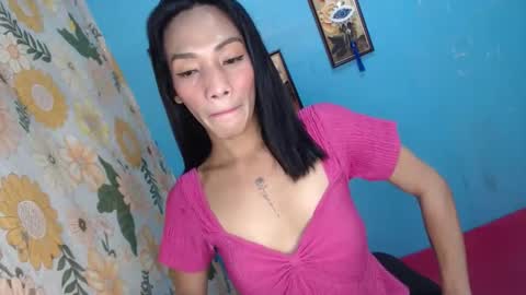Snapshot of uncut_queen chatting on September 12, 7:54 am LOVELY JANE online show from September 12, 7:54 am
