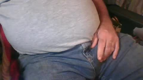 Snapshot of uncutmike7x5 chatting on October 9, 12:16 am uncutmike7x5 online show from October 9, 12:16 am