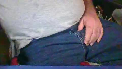 Snapshot of uncutmike7x5 chatting on October 31, 5:13 pm uncutmike7x5 online show from October 31, 5:13 pm