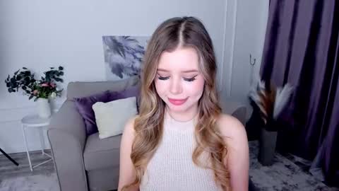 Snapshot of unforgettablalice chatting on October 4, 8:17 pm Alice online show from October 4, 8:17 pm