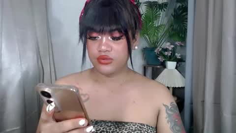 Snapshot of unforgettable_sin chatting on October 10, 1:39 pm Bella Shamara Odett online show from October 10, 1:39 pm