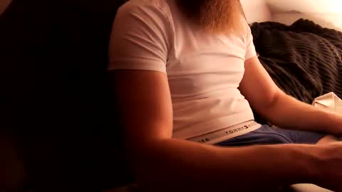 unknownbeard89 online show from February 21, 10:17 am