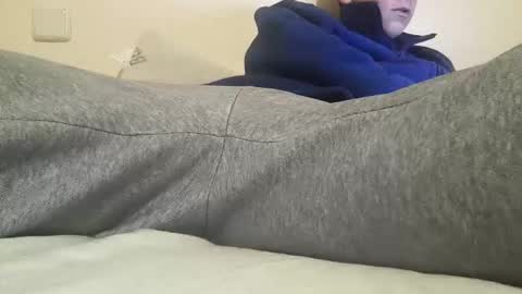 unknownuser414606 online show from February 2, 4:31 am