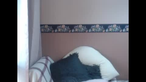 Snapshot of unlimitedloving chatting on January 4, 12:16 am unlimitedloving online show from January 4, 12:16 am