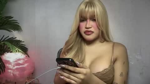 ur_bombshellpatty online show from March 30, 7:14 pm