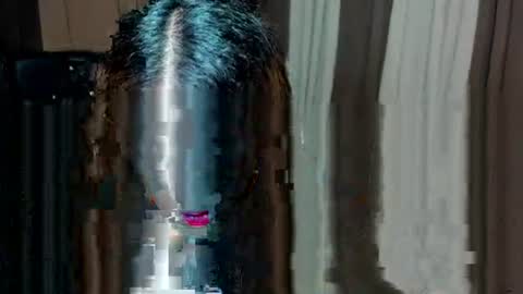 ur_girl_dwalker online show from June 10, 5:39 am