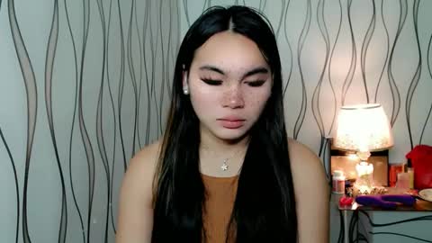 QUEENSY online show from November 2, 8:20 pm