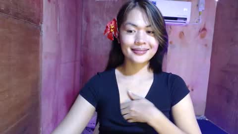 Snapshot of ur_perfectgirlmsa chatting on October 3, 3:04 am Ms. A lets go pass or pvt show online show from October 3, 3:04 am