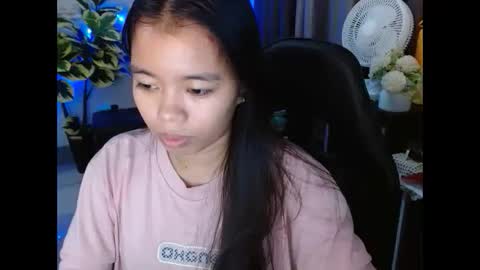 urasian_bella23 online show from December 4, 1:19 am