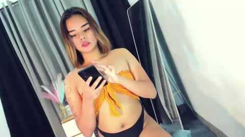 Snapshot of urasian_france69 chatting on December 3, 8:55 am FRANCINE cum with me in pvt or pwrd online show from December 3, 8:55 am