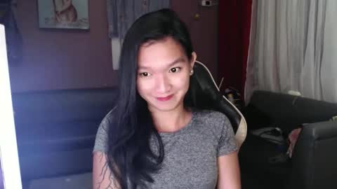 NEWRA  ALLISON online show from October 19, 8:46 pm