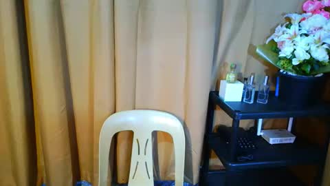 urasiancumboix2 online show from October 24, 4:13 am