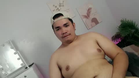 ure_fattytoy143 online show from February 25, 6:17 am