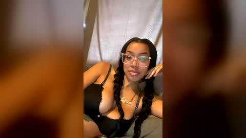 urfantasylanaebony online show from June 26, 5:51 pm