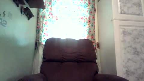 UrFavoriteJoeDirty69 online show from June 7, 10:15 pm