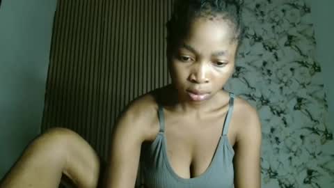 urflirtydoll online show from December 18, 8:37 pm