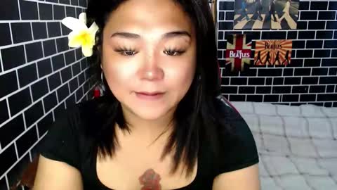 Snapshot of urgirl_dimple chatting on September 13, 2:36 am Dimple online show from September 13, 2:36 am