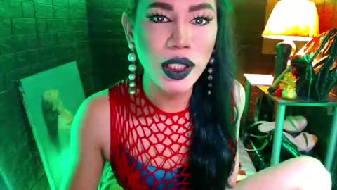 queen norelle online show from May 6, 9:10 pm