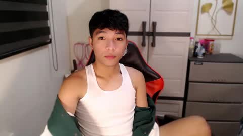 Ethan online show from May 16, 11:03 pm
