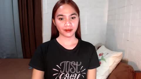 urhottylicious_cum online show from February 14, 9:43 pm