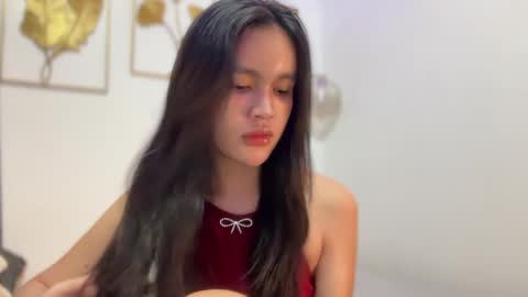 Amira online show from April 13, 2:38 am