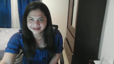 georgea online show from December 24, 2:01 pm