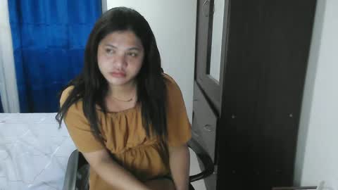 georgea online show from December 14, 2:53 pm