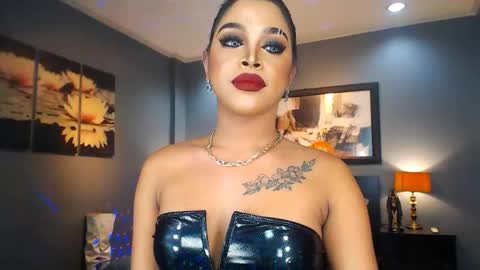 Snapshot of urmajestytyra chatting on March 2, 3:34 am UrMajestyTyra online show from March 2, 3:34 am