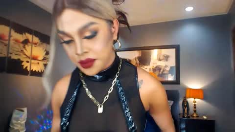 Snapshot of urmajestytyra chatting on February 27, 12:46 am UrMajestyTyra online show from February 27, 12:46 am