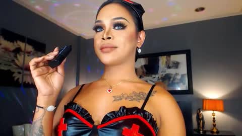 Snapshot of urmajestytyra chatting on September 20, 1:52 am UrMajestyTyra online show from September 20, 1:52 am