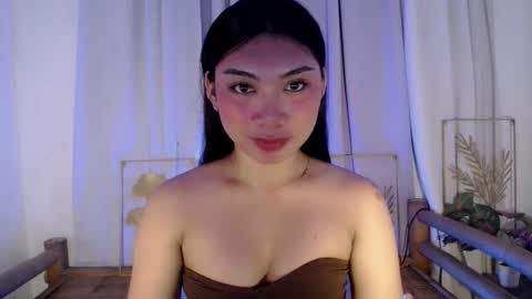 urpinay_sandra69 online show from May 7, 9:05 am