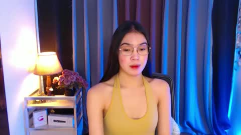 Snapshot of urpretty_nix chatting on September 23, 1:27 pm Nix online show from September 23, 1:27 pm