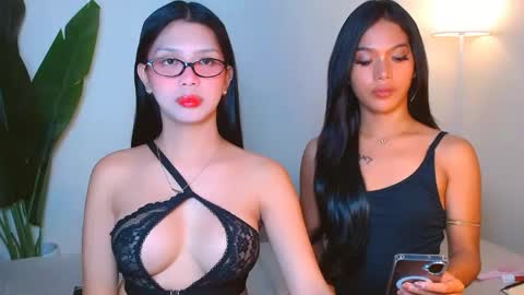 urwildest_margaret online show from May 10, 6:03 pm