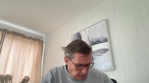 Snapshot of usablemale chatting on December 29, 10:03 pm P online show from December 29, 10:03 pm