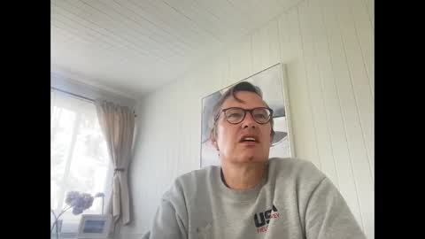 Snapshot of usablemale chatting on March 3, 6:13 pm P online show from March 3, 6:13 pm