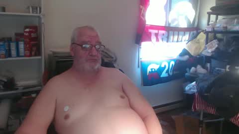 Snapshot of usgoober chatting on March 11, 1:56 pm Eric online show from March 11, 1:56 pm