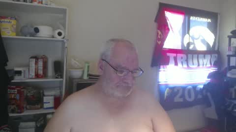 Snapshot of usgoober chatting on January 15, 2:13 pm Eric online show from January 15, 2:13 pm